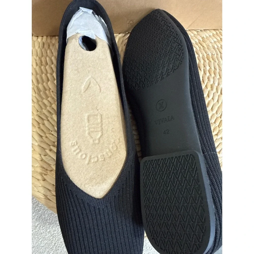 VIVAIA‎ Sleek Black Knit Pointed Flats Effortless Comfort & Modern Style